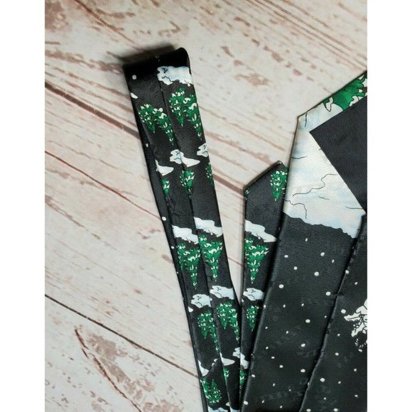 Yule Tie Greetings Hallmark 100% Silk Christmas Tree Santa Snow Reindeer Tie - Picture 5 of 11